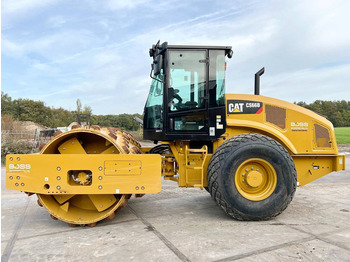 Rullo CATERPILLAR CS66B