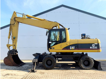 Escavatore gommato CATERPILLAR M322C