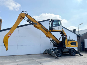 Escavatore per movimentazione LIEBHERR LH 30 M