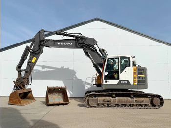 Escavatore cingolato VOLVO ECR235EL