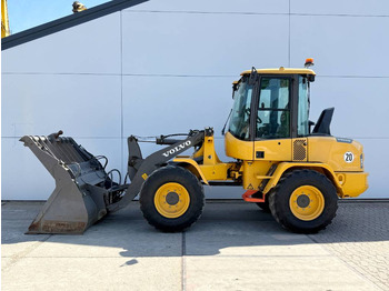 Pala gommata VOLVO L30G