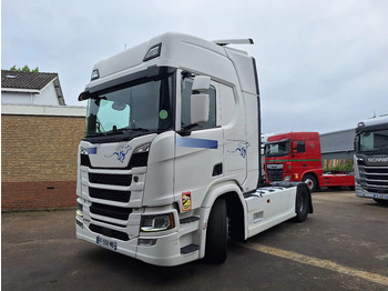 Trattore stradale SCANIA R 500