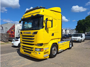 Trattore stradale SCANIA R 580