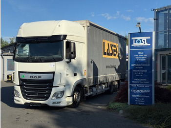 Camion centinato DAF XF 440