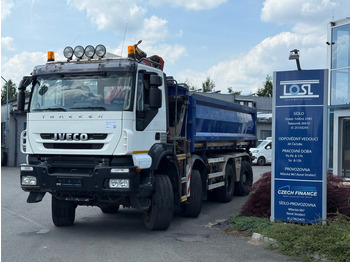 Autocarro ribaltabile IVECO Trakker
