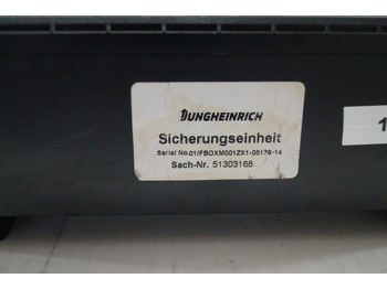 Fusibile per Mezzo di movimentazione Jungheinrich 51303168 | Zekeringkast Fusebox from ETV216 year 2015 sn. 01/FBOXM0 Zekeringkast Fusebox from ETV216 year 2015 sn. 01/FBOXM001ZX1-05176-14: foto 2