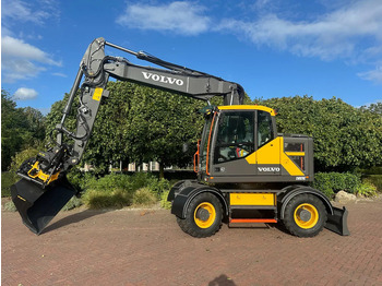 Escavatore gommato VOLVO EWR170E