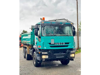 Autocarro ribaltabile IVECO Trakker