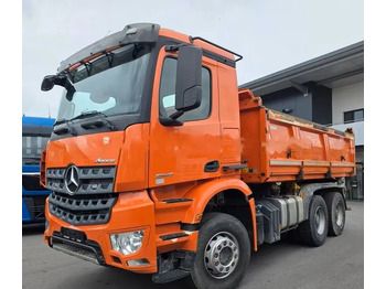 Autocarro ribaltabile MERCEDES-BENZ Arocs 2645