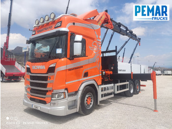 Autocarro con pianale/ Cassone fisso SCANIA R