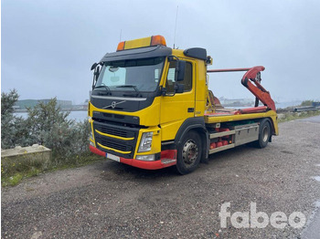 Autocarro multibenna VOLVO FM 330