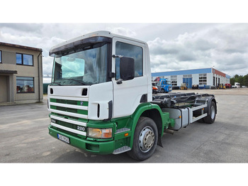 Camion con sistema di cavi SCANIA P94