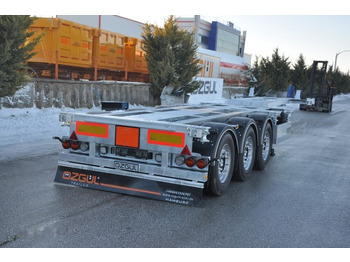 Semirimorchio portacontainer/ Caisse interchangeable ÖZGÜL