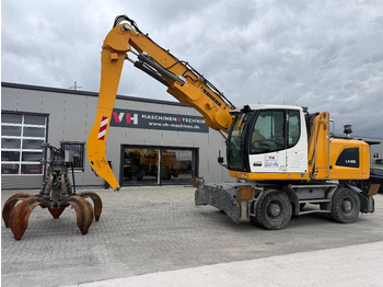 Escavatore per movimentazione LIEBHERR LH 22