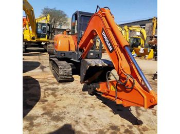 Escavatore cingolato DOOSAN DH60