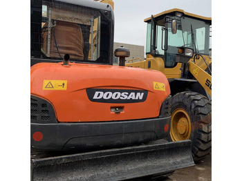 Escavatore cingolato DOOSAN DH60