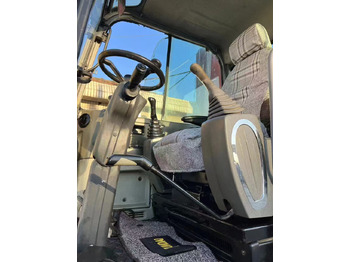 Escavatore gommato Huyndai 60W-7: foto 4 Escavatore gommato Huyndai 60W-7: foto 4