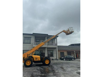 Attrezzatura da costruzione JCB
