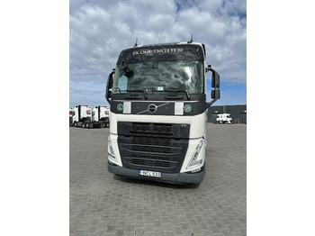 Trattore stradale VOLVO FH