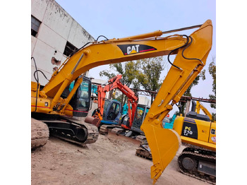 Escavatore cingolato CATERPILLAR 320CL