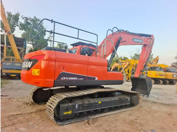 Escavatore cingolato DOOSAN DX225