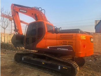 Escavatore cingolato DOOSAN DX225LC