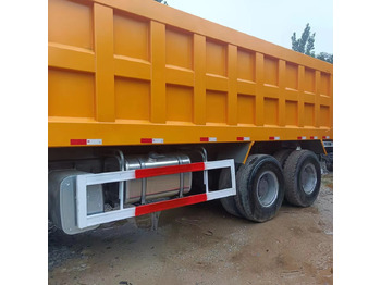 Autocarro ribaltabile nuovo Howo HOWO 8x4 DUMP TRUCK: foto 5 Autocarro ribaltabile nuovo Howo HOWO 8x4 DUMP TRUCK: foto 5
