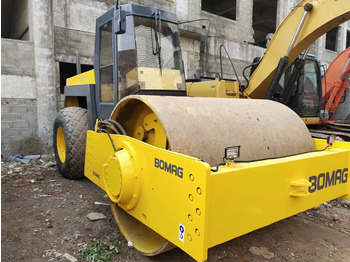Rullo compattatore/ Rullo compressore BOMAG