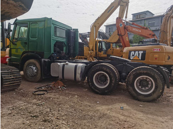 Trattore stradale HOWO truck: foto 3