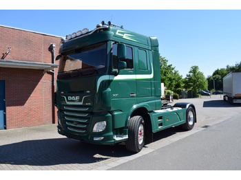 Trattore stradale DAF XF 530