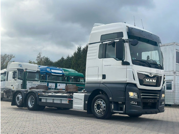 : immagine di intestazione