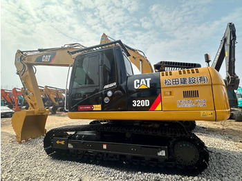 Escavatore cingolato CATERPILLAR 320D2