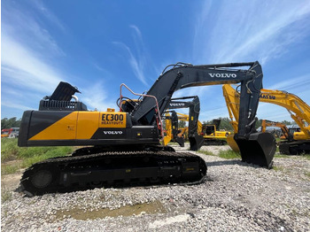 Escavatore cingolato VOLVO EC300