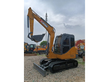 Miniescavatore XCMG XE60DA