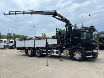 Autocarro con pianale/ Cassone fisso SCANIA P 320
