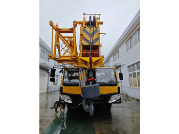 Autogru XCMG QY100K