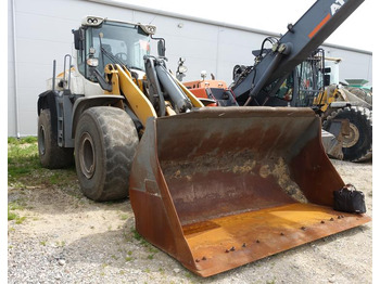 Pala gommata LIEBHERR L 566