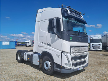 Trattore stradale VOLVO FH