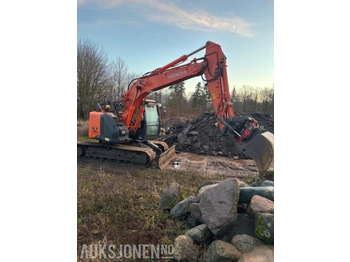 Escavatore HITACHI ZX135