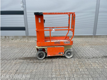 Piattaforma aerea JLG