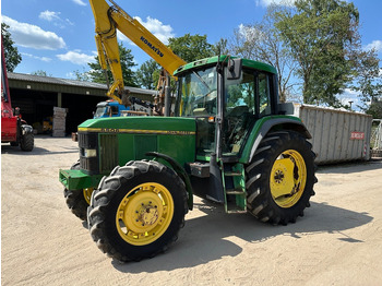 Trattore JOHN DEERE