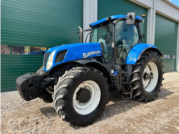Trattore NEW HOLLAND T7.235