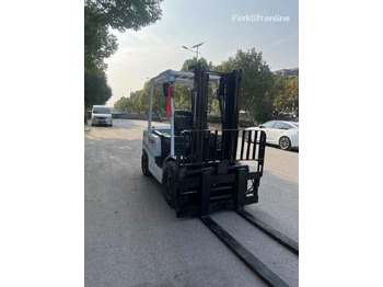 Carrello elevatore diesel TCM FD30 FD50 FD100 FD80 3ton 5ton: foto 4