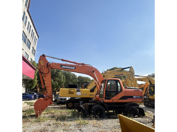 Escavatore gommato Doosan DH210w-7 wheel excavator: foto 2