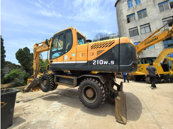 Escavatore gommato Hyundai 210w-9 wheel excavator: foto 5