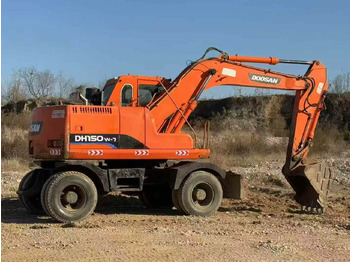 Escavatore gommato DOOSAN DH150W-7