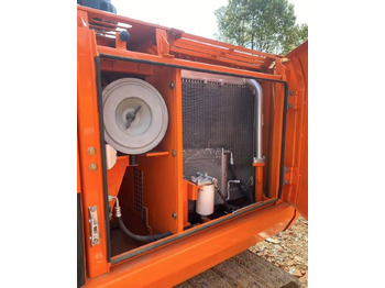 Escavatore cingolato Doosan 150: foto 2