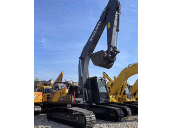 Escavatore cingolato VOLVO EC240