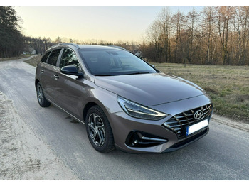 Autovettura HYUNDAI