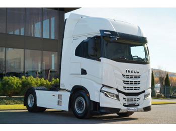 Trattore stradale IVECO S-WAY